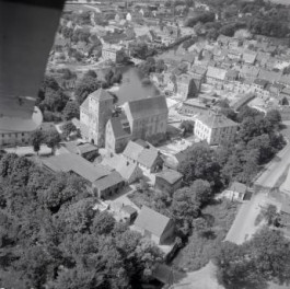 fragment zabudowy miasta przy Zamku Książąt Pomorskich, skan 1