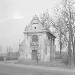 klasztor Franciszkanów - Kalwaria Pakoska - kaplica Wniebowzięcie NMP - elewacja, skan 1