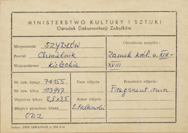 Zespół zamkowy - Sala Rycerska, elewacja zach., widok od strony płd. - zach.  - metryczka, skan 1