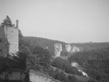 zamek - fragment murów, skan 1