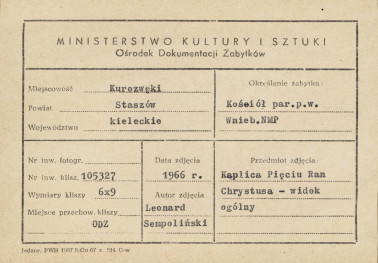 Kościół parafialny - widok zewnętrzny na kaplicę - metryczka, skan 1