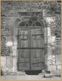 Dom Długosza -  portal w elewacji zach. , skan 1