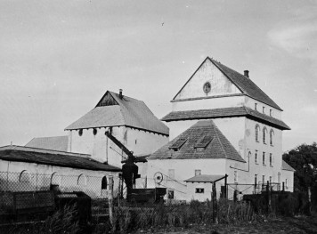 pałac - gorzelnia, widok ogólny, skan 1