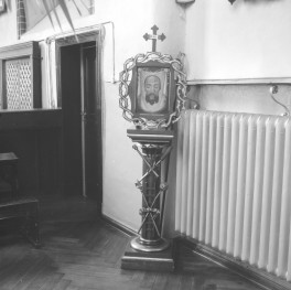 Kościół św. Jan Chrzciciela i św. Jana Ewangelisty - wnętrz: słup "Arma Christi", skan 1