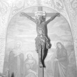 klasztor ss. Mniszek Benedyktynek - zbiory - rzeźba Krucyfiks w chórze zakonnym z XVI w., skan 1