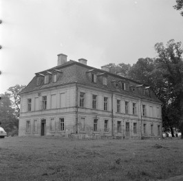 pałac - elewacja ogrodowa, skan 1