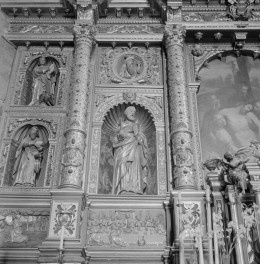 kościół pw. Bożego Ciała - wnętrze - prezbiterium - ołtarz główny - część lewa - fragment, skan 1