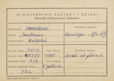 Kościół parafialny - widok ogólny od strony płd. - wsch. - metryczka, skan 1