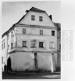 dom - elewacja, przypory, skan 1