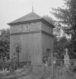 dzwonnica - widok ogólny, skan 1