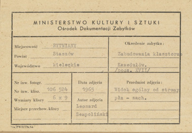 Zespół klasztorny, widok ogólny od strony płn. - wsch. - metryczka, skan 1