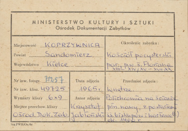 Zespół klasztorny - kościół, wnętrze, nawa,  fragment malowidła ściennego - metryczka, skan 1