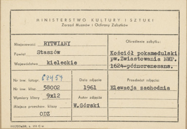 Zespół klasztorny, widok ogólny na kościół od strony płd. - zach. - metryczka, skan 1