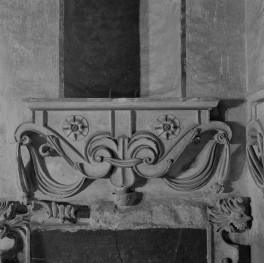 kościół pw. św. Mikołaja - Kaplica Firlejów - wnętrze - dekoracja niszy, skan 1