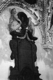 kościół przy klasztorze - rzeźba, relief, skan 1