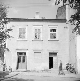 kamienica, Rynek nr 18 - elewacja frontowa, skan 1