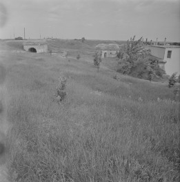 Twierdza Różan - fort nr. 1, kanoniera z poterną i schronem, skan 1