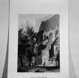 kosciół pw. śś. Piotra i Pawła - rycina z pocz. XX wieku - elewacja południowa - fragment, skan 1