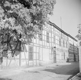 kamienica - elewacja frontowa szachulcowa, skan 1