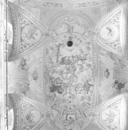 bazylika pw. Zwiastowania Najświętszej Marii Panny - wnętrze: nawa główna: malowidło na sklepieniu. mal. S. Stroiński, skan 1