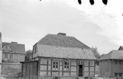 dom - elewacja frontowa, skan 1