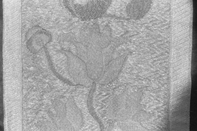 Skarbiec katedralny - Ornat. Haft Polski. XVII wiek. Fragment haftu w kolumnie., skan 1