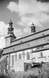kościół pw. Wniebowzięcia Najświętszej Marii Panny - elewacja boczna, południowa, skan 1