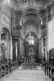 Kościół Rozesłania św. Apostołów - wnętrze: nawa główna w kierunku ołtarza., skan 1