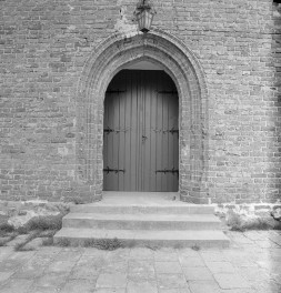 kościół parafialny pw. św. Jakuba - portal, skan 1