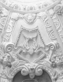 kościół farny pw. Świętej Trójcy - wnętrze: kaplica Porcjuszów, fragment dekoracji, skan 1