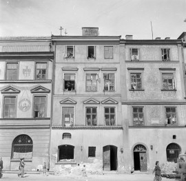 kamienica na Starym Mieście - elewacja frontowa, skan 1