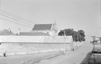 klasztor P.P. Benedyktynek - widok ogólny, skan 1