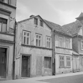 kamienice - elewacje frontowe, skan 1