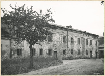 Zespół klasztorny Franciszkanów - widok zabudowań -, skan 1