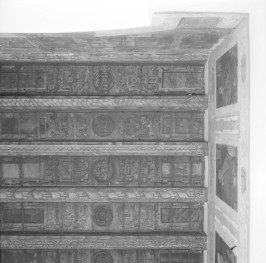 pałac Biskupów Krakowskich - Izba Stołowa Górna /sala portretowa/ /I p./ - fragment stropu, skan 1