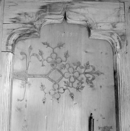 kościół pw. Narodzenia Najświętszej Marii Panny - wnętrze - portal południowy - fragment, skan 1