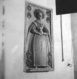 Katedra św. Apostołów Piotra i Pawła - wnętrze: epitafium Anny Margareth, skan 1