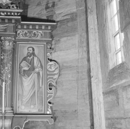 kościół pw. Podwyższenia Krzyża Świętego - wnętrze - prezbiterium - ołtarz główny - fragment /prawa strona/, skan 1