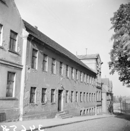 dom - elewacja frontowa, skan 1
