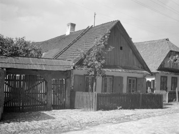 dom - elewacja frontowa, skan 1