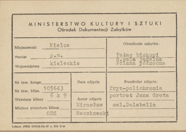 Pałac biskupów - wnętrze, d. sala jadalna, ściana północna, fryz - polichromia, portret Jana Grota - metryczka, skan 1