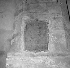 kolegiata Bożego Ciała - epitafium M. Kromera, skan 1