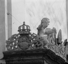 Bazyliki Wniebowzięcia NMP - wnętrze: stalle, dekor, snycerka, skan 1