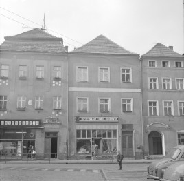 Kamienica - elewacja frontowa. , skan 1