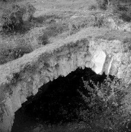 ruiny zamku - fragment podziemi, skan 1