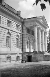 pałac Sobolewskich - elewacja frontowa, skan 1