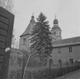 kościół pod wezwaniem św. Józefa - widok ogólny, skan 1
