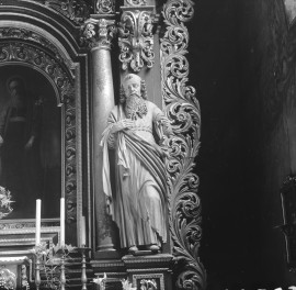kościół parafialny pw. św.św. Marcina i Mikołaja - ołtarz Św. Józefa, rzeźba św. Piotra, skan 1