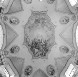 Bazylika Nawiedzenia Najświętszej Marii Panny - wnętrze: sklepienie kopuły., skan 1