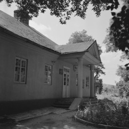 dom - elewacja północna, skan 1